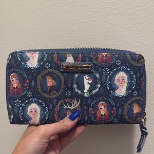 Dooney & Bourke Frozen Character Wallet